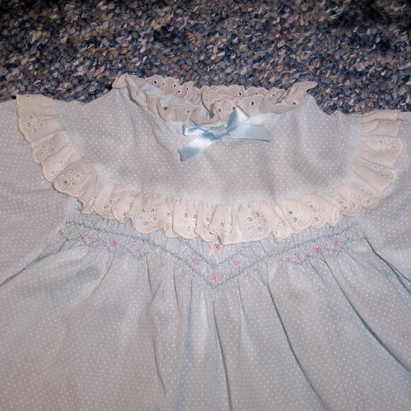 Vintage Polly Flinders Hand Smocked Baby Girls Dress Blue Polka Dot 24 months - Picture 3 of 3